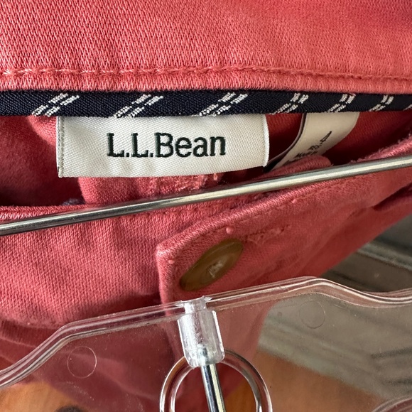 L.L.Bean Terracotta Chino Shorts Size 4 - Picture 2 of 5